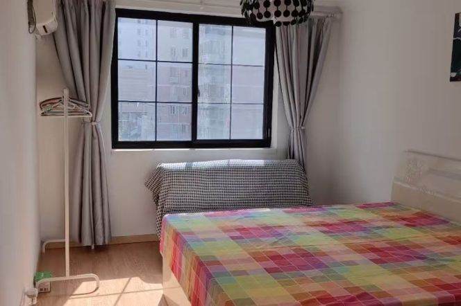 Jiaotong University elevator 1BR apartment