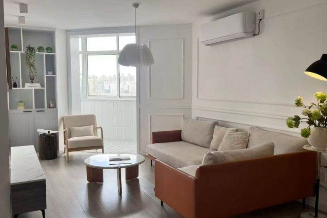 Newly Renovated Elevator 2Br/2Lr/1Bt@L2/3/4 Zhongshan Park Station