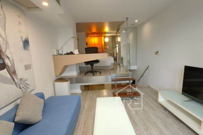 Loft one bedroom service apt 2mins to Langao Rd,free for gym & Wifi