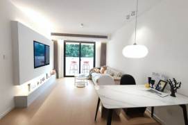 Spacious 2Br+Balcony+parking L15/10