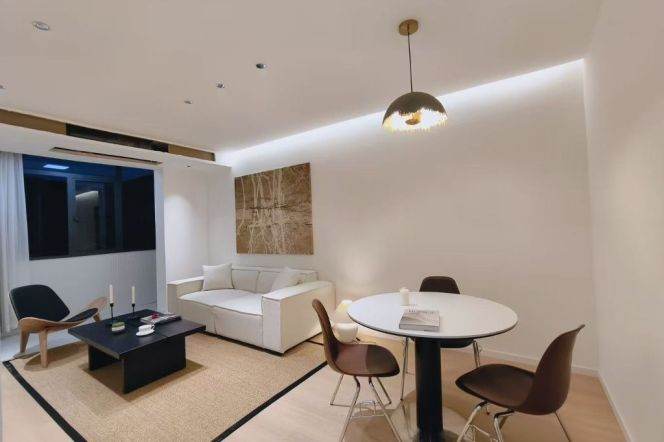 Charming real 1br 1lr Nr L3/4/10 hongqiao rd sta