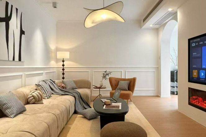 modern 2brs with nice garden floor heating near line 3,4,13 and Zhong shan park 16.8K