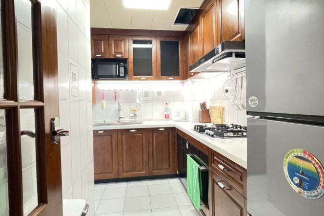 moder 3brs open balcony river view western kitchen beside Huang Pu river only 18.8K