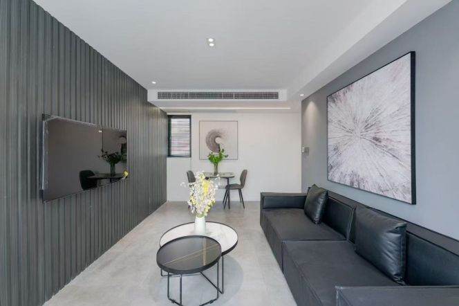 big 1 bedroom floor heating modern furniture near Lou shanguan line 2,15 only 12.5K