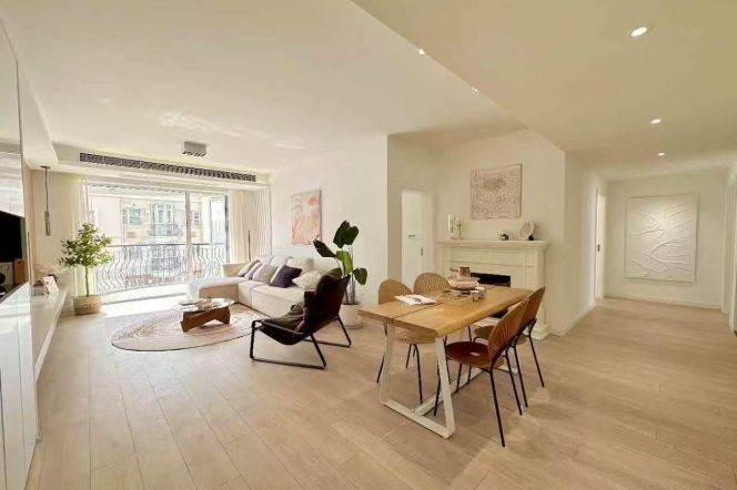 Zhongshan Park/3br2bt/central AC/floor heat/cloakroom/oven/outdoor balcony/tennis court