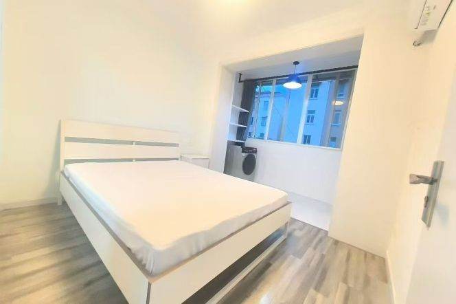 Cozy 1br/1lr @zhongshan park sta 5.3k