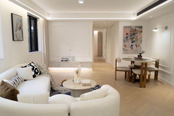 3BR with yard-2-minute walk to Line 3/4/10-Hongqiao Road