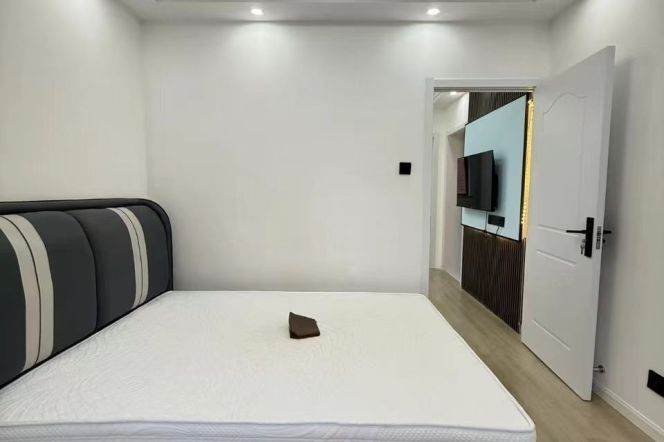 Amazing 2Br  +1Livingroom  near Songyuan  Rd Sta  M10 /7.5K/3F 