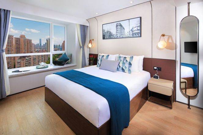 Brand-new luxury 1br serviced apt in Jing'an nr L7