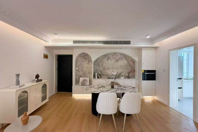 Beautiful Xintiandi 2Br apt,floor heating,lift
