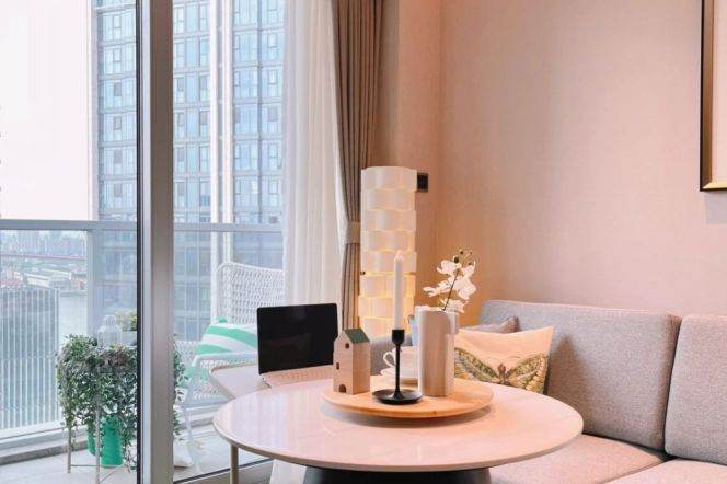 Brand-new luxury 1br serviced apt in Pudong nr Lujiazui L14 all incl