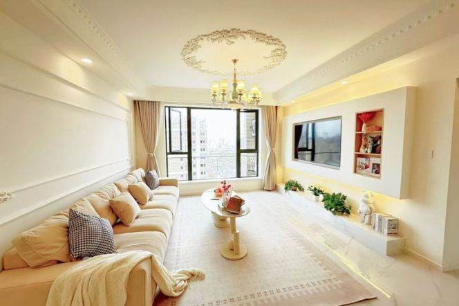 Sunny High-rise 1br/1bt Apt at Yuyuan