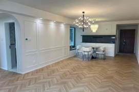 brand new 2brs floor heating modern furniture nice view in best compound Xujiahui line 1,9,11