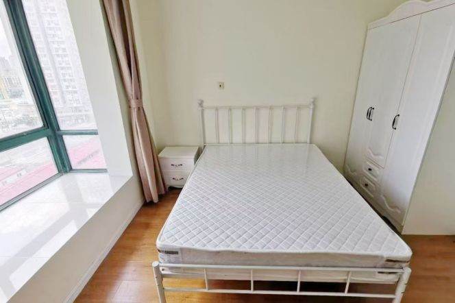 Nice master br at People Square area 