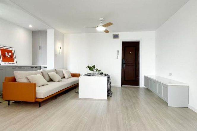 1Br,Nan Tian Building