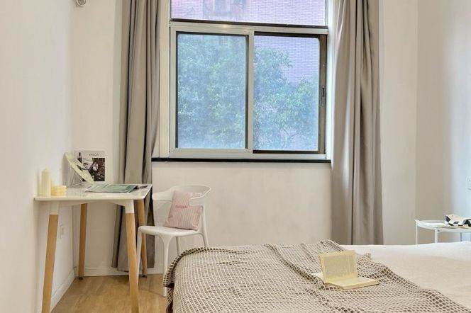 Jingan district,master bedroom near West Nanjing rd,cozy and private 