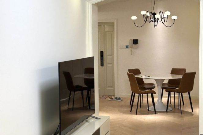 2Br,Cream wind,Near Caoyang road station,Line 3