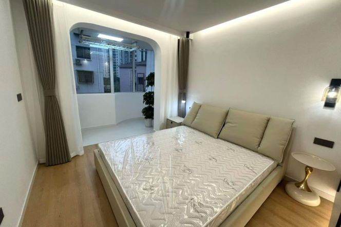 Changshou rd 1BR 1LR@L7/13,floor heating/central AC/nice location