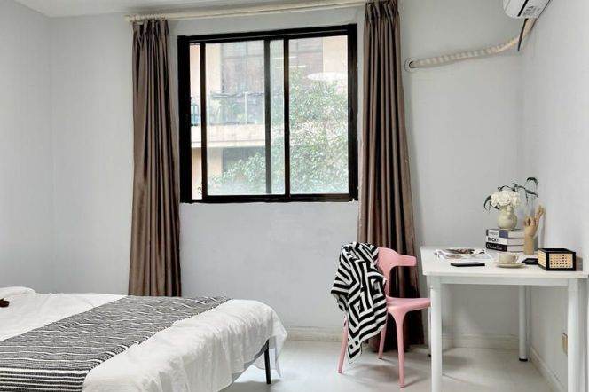 Jingan district,master bedroom with private bathroom,close to SJTU/ECNU