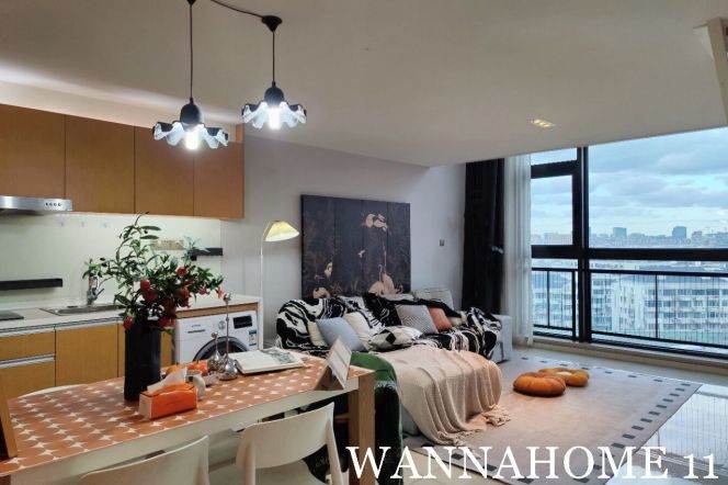 Modern&Bright 2Bedrooms 1Bath Apt/L3/4 Zhong Tan Rd