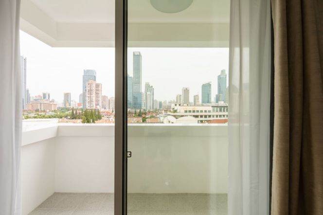  Stunning 3br with Balcony at South Shaanxi Rd &IAPM   L1/10/12