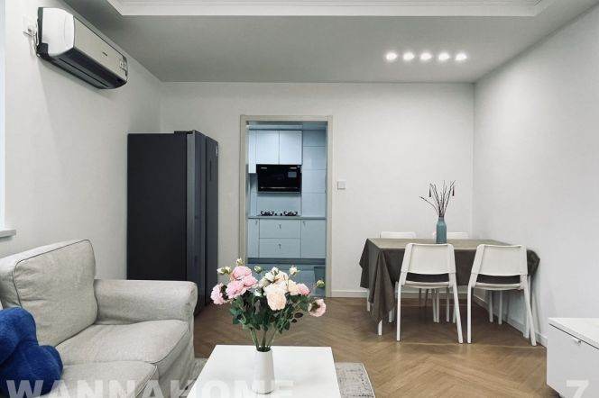 Short Distance To Caoyang MT/Fantastice View/Suzhou Creek/Large Storages/Cozy2br