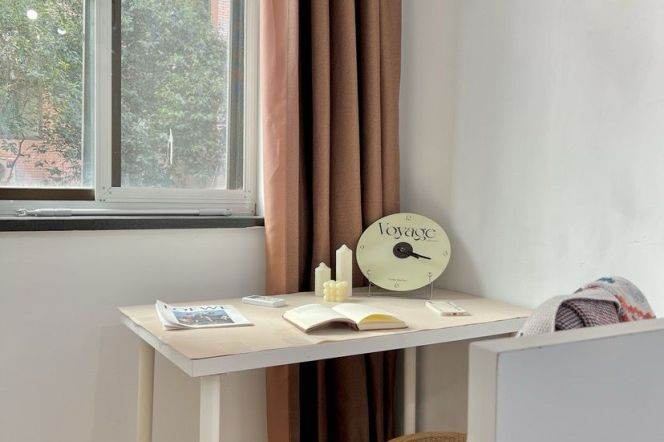 Jingan district,nice room near wast Nanjing rd,nice price and roommates 