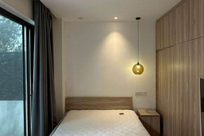 1br-Jiashan Road-7 minutes to Line 1/10/12-Shaanxi South Road