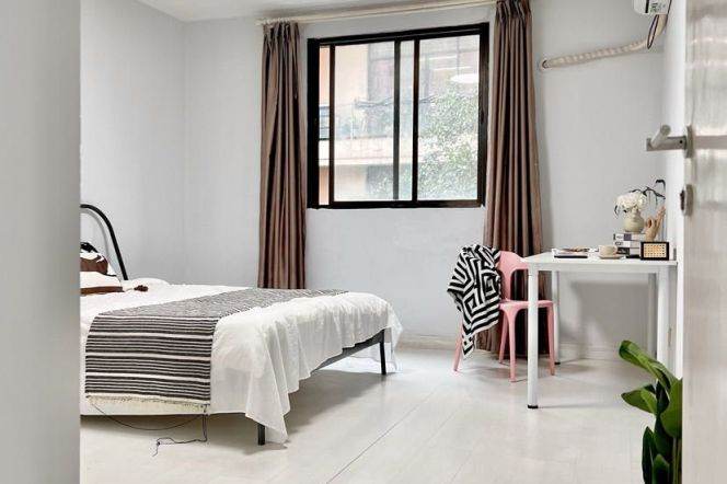 Jingan district,master bedroom with private bathroom,close to SJTU/ECNU