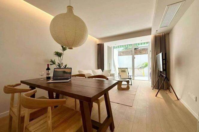 1Br,Big Yard,Near Jinshajiang  road station,Line 3