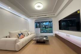 Newly Renovated 3Brm With Floor Heating Near Line 3/4 West Yan'An Rd