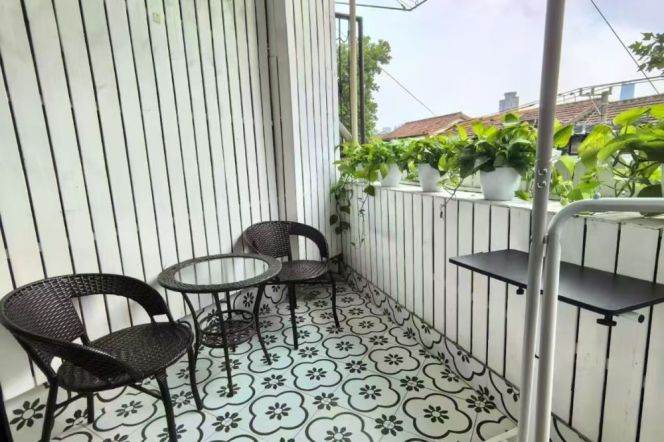 1BR 1LR /lovely & cozy / outdoor balcony / near IAPM 