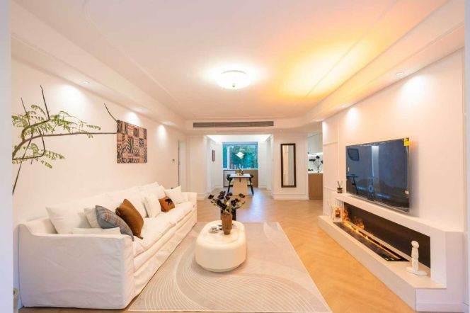 Zhongshan Park Station 3Br/2Bath Line2/3/4