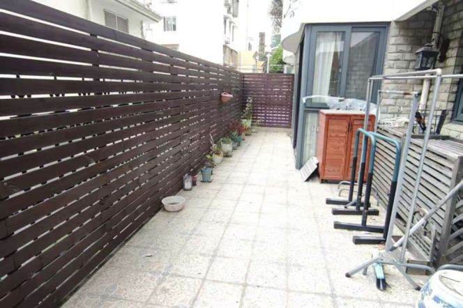 Charming 3Brs+2Brs+Yard L10/15