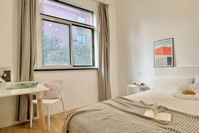 Jingan district,master bedroom near West Nanjing rd,cozy and private 