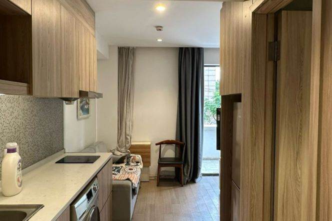 1br-Jiashan Road-7 minutes to Line 1/10/12-Shaanxi South Road
