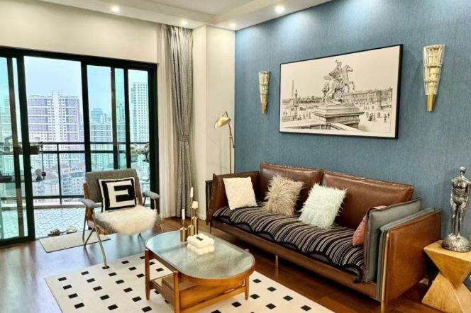 modern 2brs open balcony river view floor heating in Yanlord IFC Huang pu river line 2,9,14