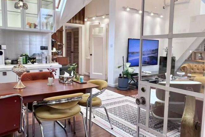 Garden House 2+1br with Terrace @Fumin Road,near Iapm and Jing'an Temple