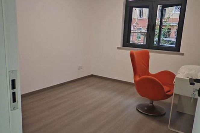 Nice 2Br near Songyuan rd Sta M 10/1F/6K/D0nghua Uni