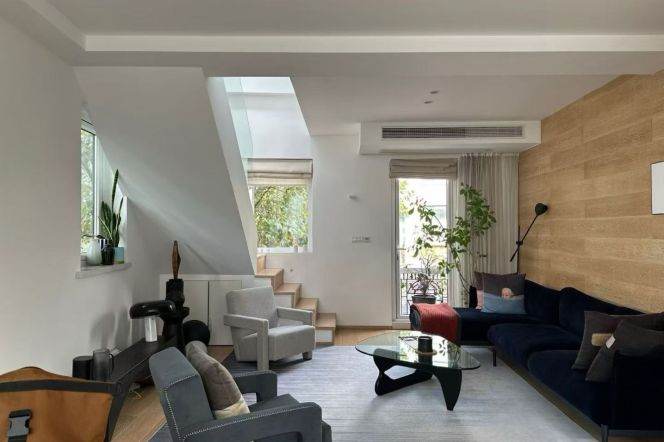 Beautiful 2brs&2baths with terrace near South Shaanxi Road