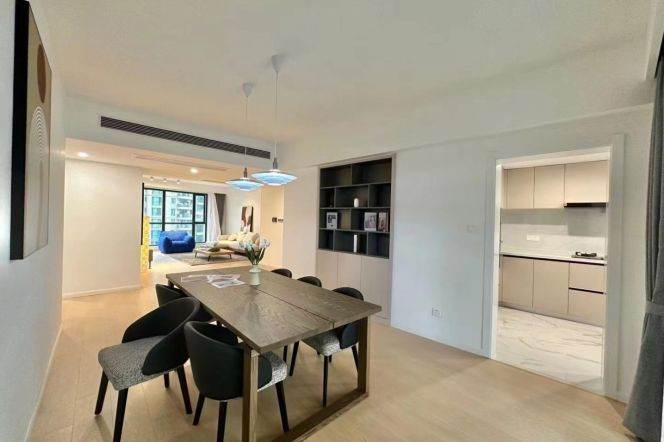 modern 4brs floor heating open balcony in Yanlord Lujiazui IFC Huang pu river