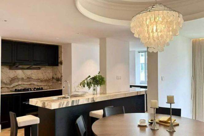 Taiyuan rd/Jianguo W. rd Hugo floor heating 4brs/2lrs/3ba apt wt balcony; L7/9