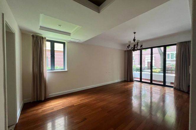 Morden duplex  4brs with balcony  in Green city area