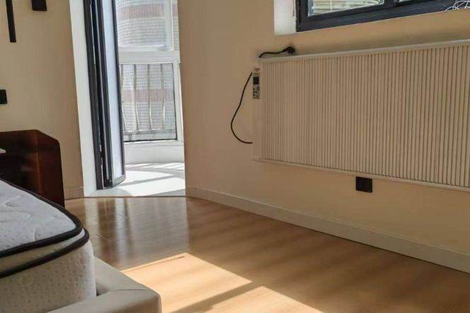 Spacious 3Brs/2Lrs/2Bts apt nr Wuding rd,M2/11/14