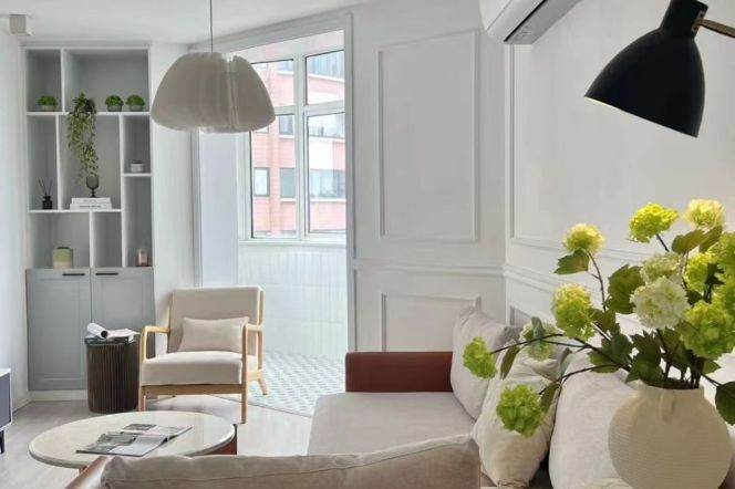 zhongshan park station one bedroom