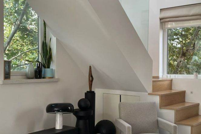 Beautiful 2brs&2baths with terrace near South Shaanxi Road