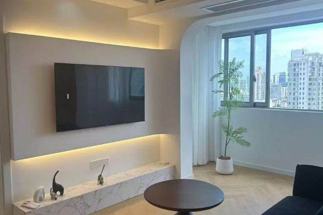 Modern 2br with elevator near Changping Rd M7