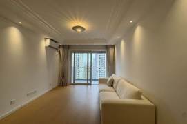 2brs2lrs2baths/big balcony/high floor/luxruy compound