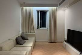 1br2lrs1bath/elevator/Jingan/Yanping rd /large storage