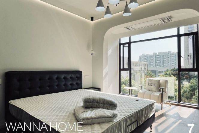 Garden Compound/Line 9/10 MT/Laowanjie/Brand New/Sunny/Elevator/Large Storages/Cozy1br